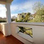 וילה Zare פורץ