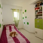 Zare וילה פורץ